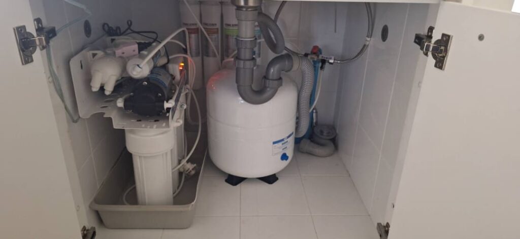 バンコク北部の一戸建て住宅に在住のS様宅でのCKMA浄水器設置後の写真